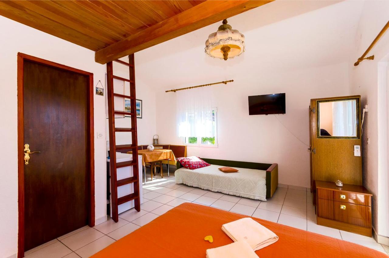 Apartments Pera Razanj Bagian luar foto