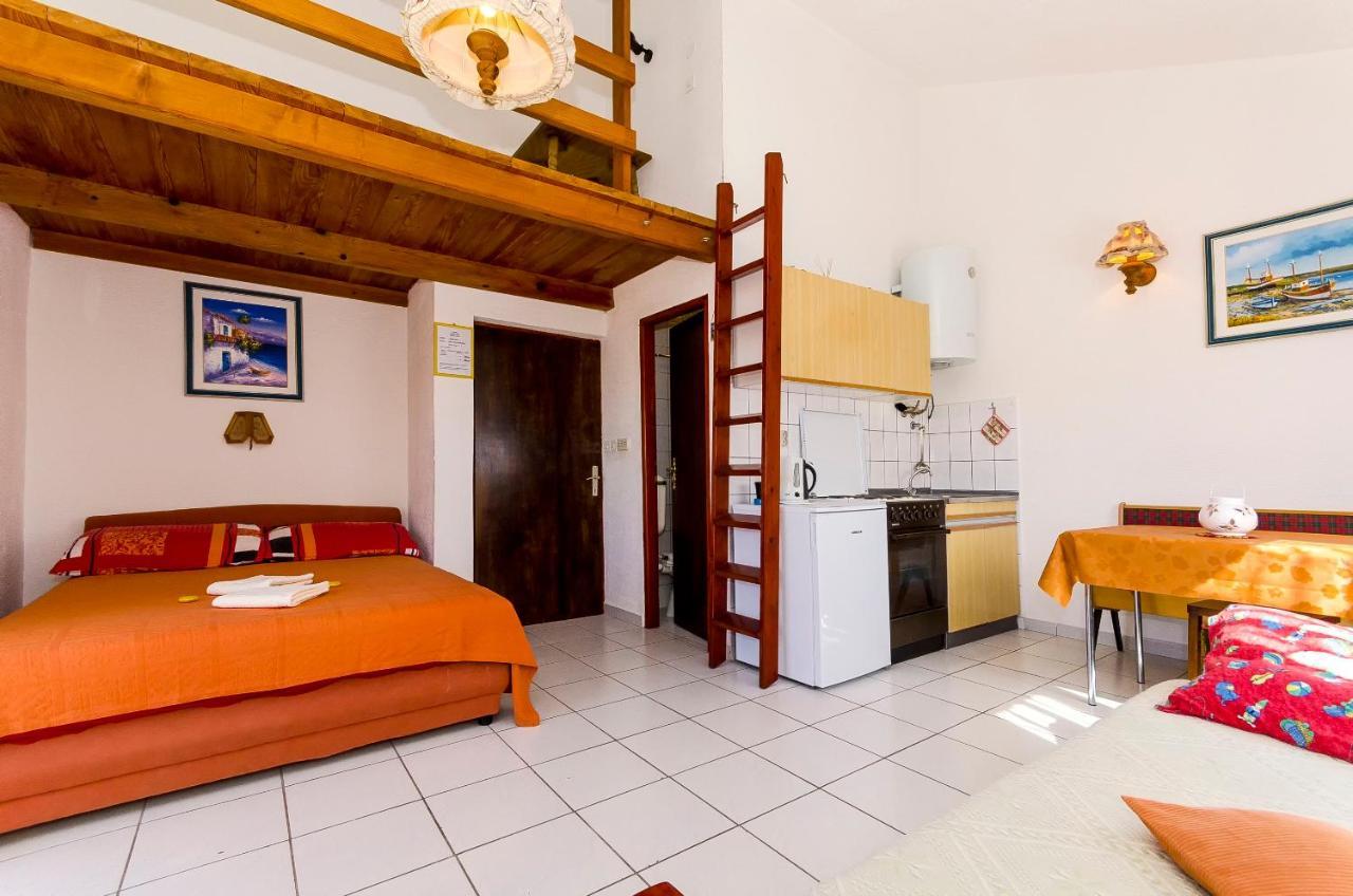 Apartments Pera Razanj Bagian luar foto